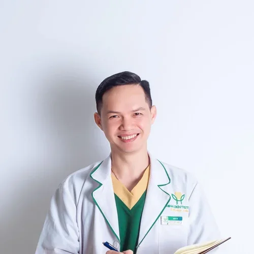 Nha sĩ Nguyễn Đức Hiệp